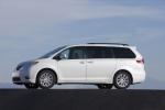 Toyota Sienna LE 2010 года